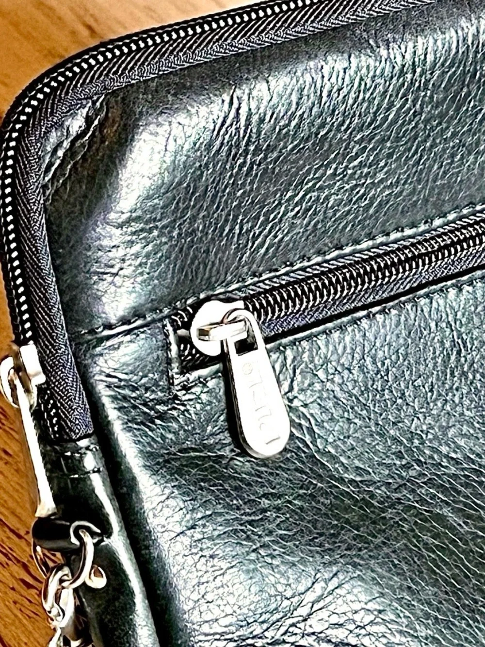 Piel brand leather